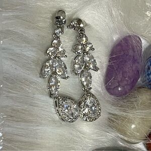 Sparkling Glam Drop Earrings